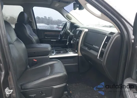 2015 Ram 1500 Laramie z USA, uszkodzony, nr VIN 1C6RR6NT9FS553754